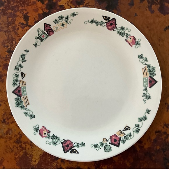 Four Corelle Garden Home Plates - Picture 3 of 9